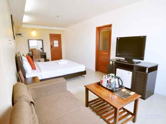 Фото Centric Place Hotel