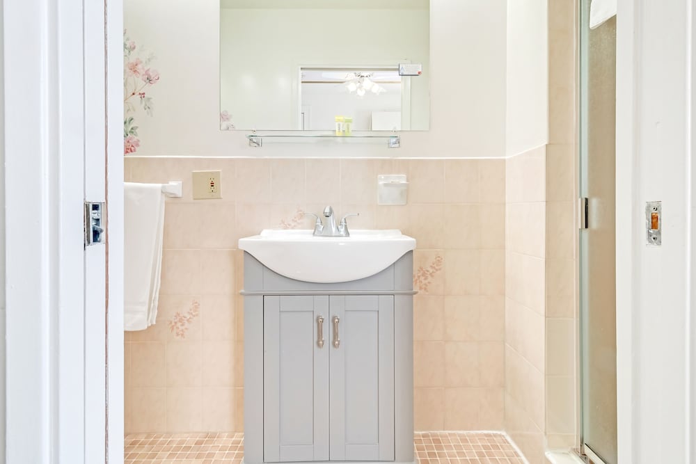 Фото Cornell Hotel de France