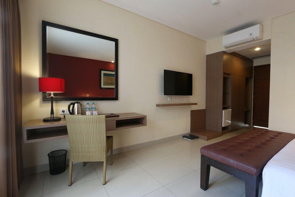 Фото Grand La Walon Hotel