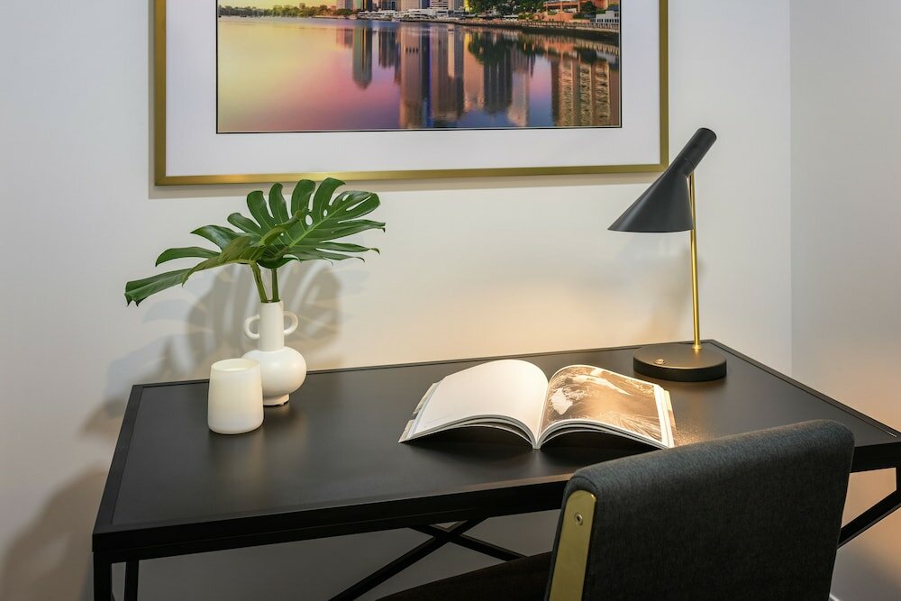 Фото Meriton Suites Herschel Street