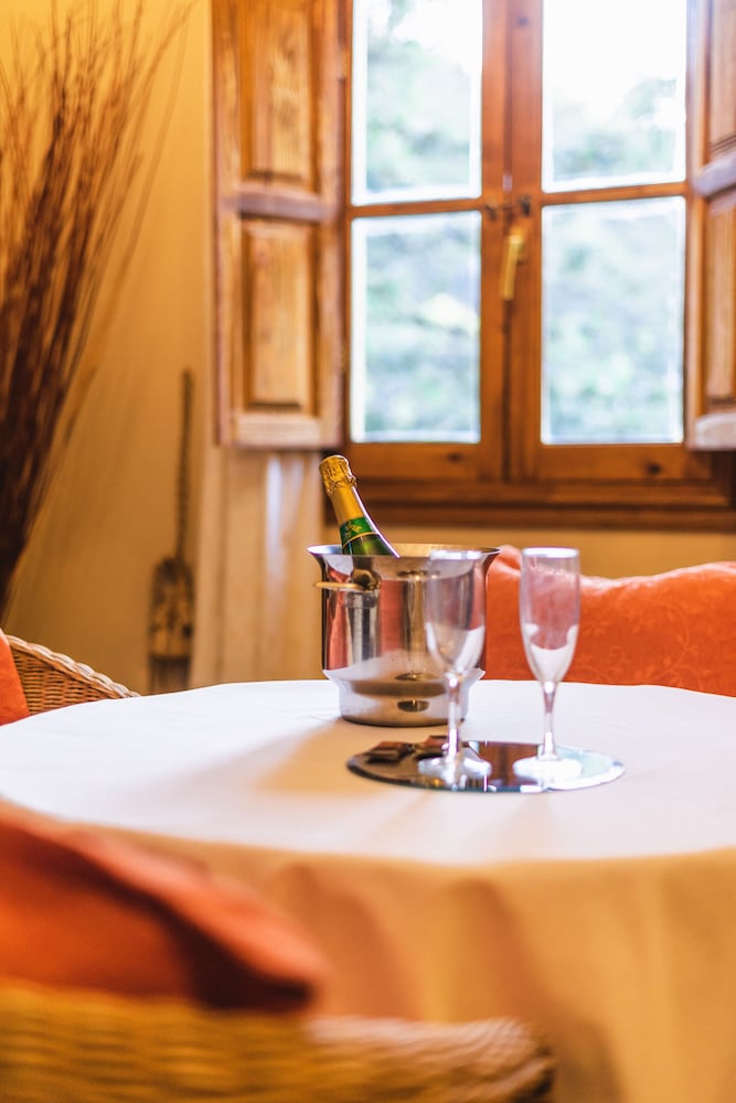 Фото Humaina Hotel