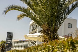 Гостиница Ostal Hotel Pau Universite