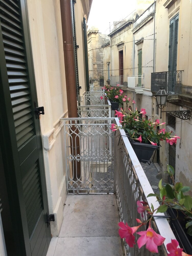 Фото Dimora San Biagio Suites & Apartment