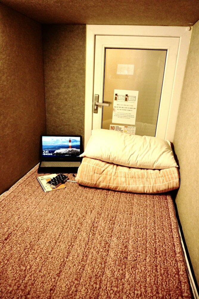 Фото Capsule Majung