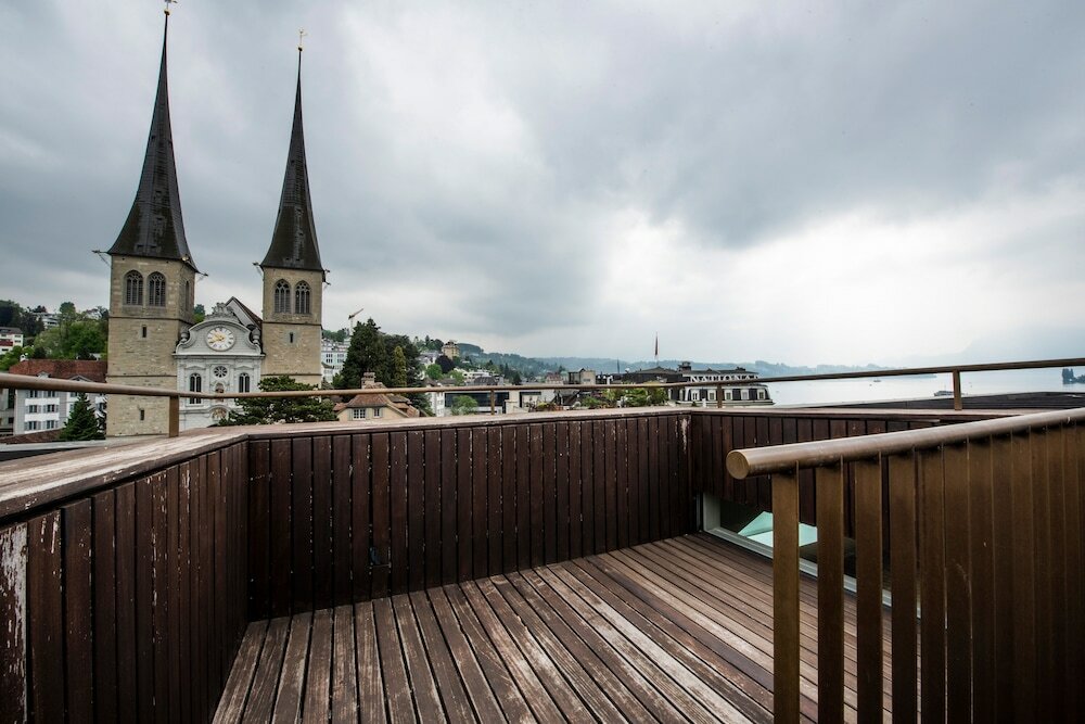 Фото Lucerne Lake View Apartments