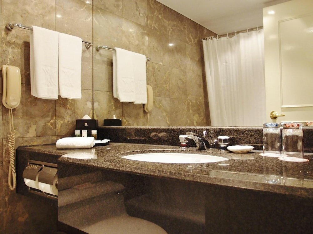 Фото The Kimberley Hotel