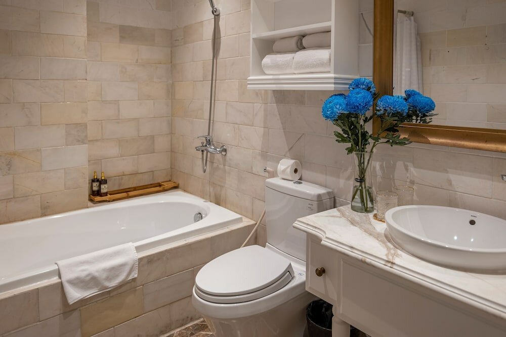 Фото Bizu Royal Hotel