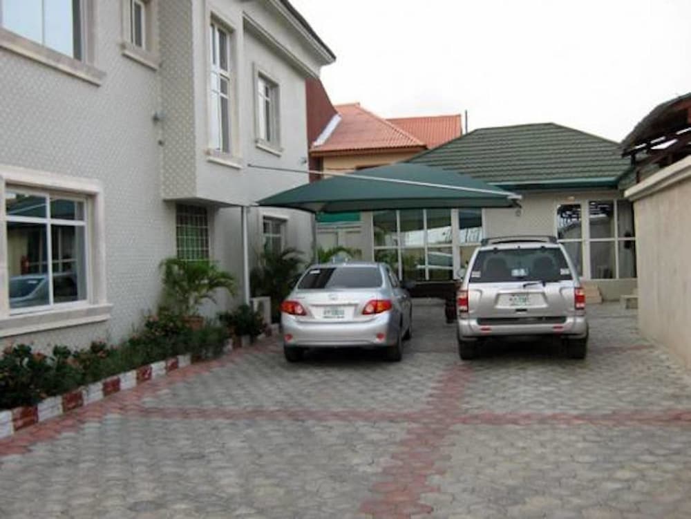 Фото Hymax Grace Hotel and Suites