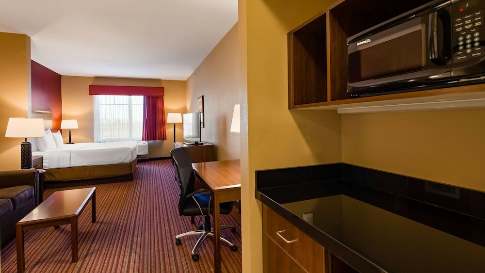 Фото Best Western Plus Hudson Hotel & Suites