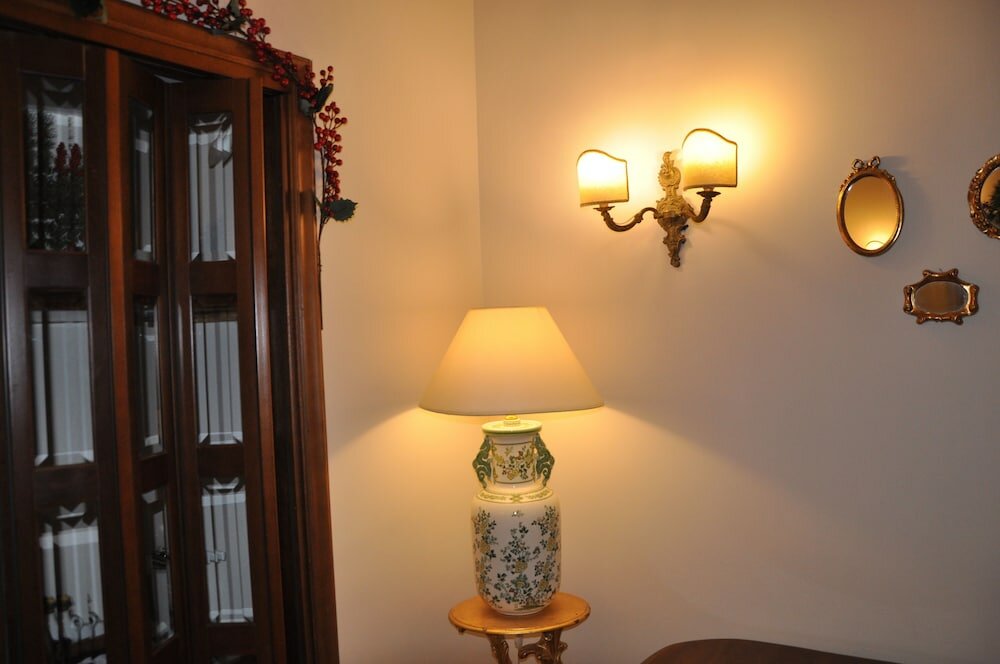 Фото Domus Borbonica