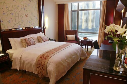 Гостиница Xiaogan Yuji Grand Hotel в Сяогани