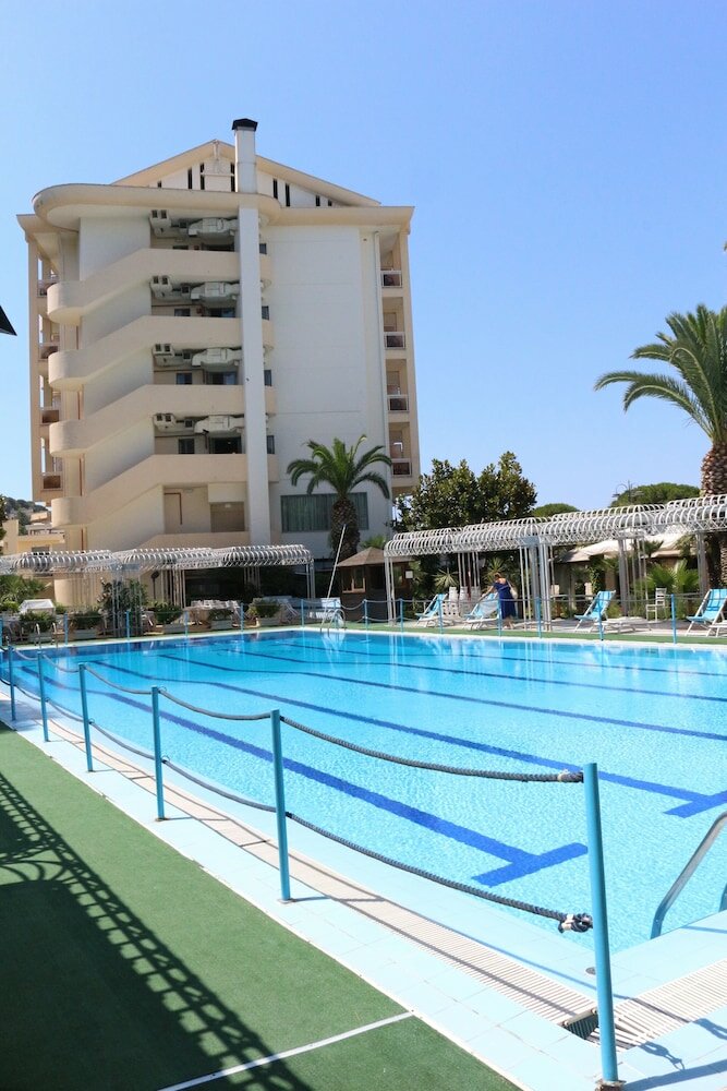 Фото Hotel Mirasole International