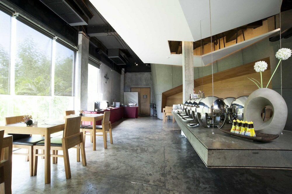 Фото The Now Hotel