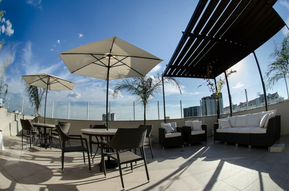 Фото Charrua Hotel