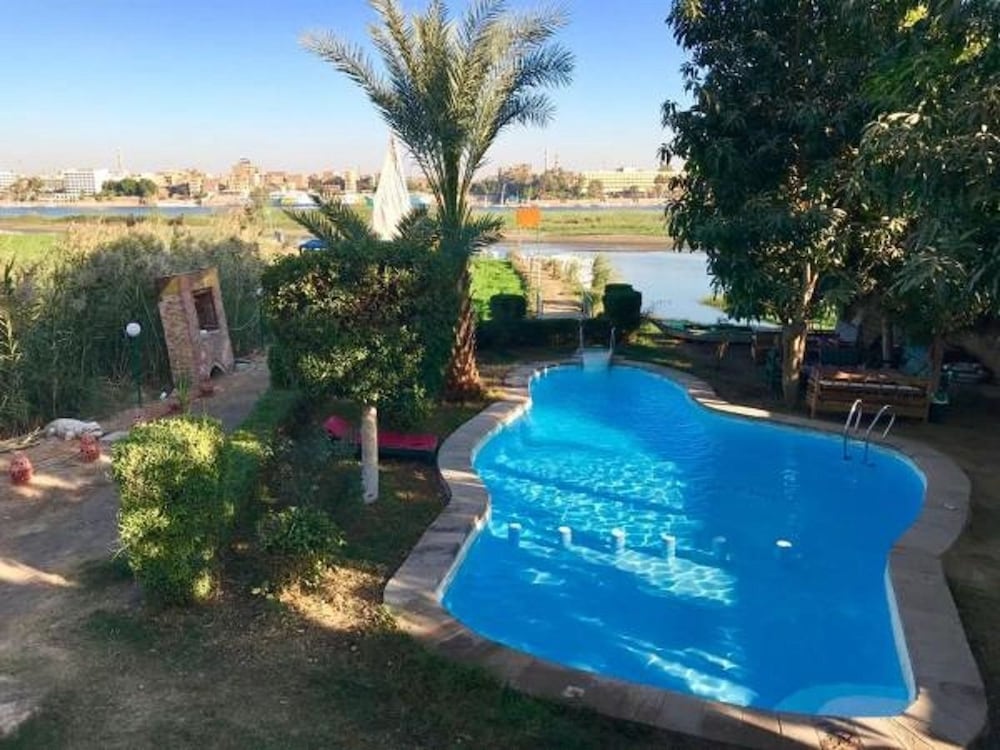 Фото Al Baeirat Hotel