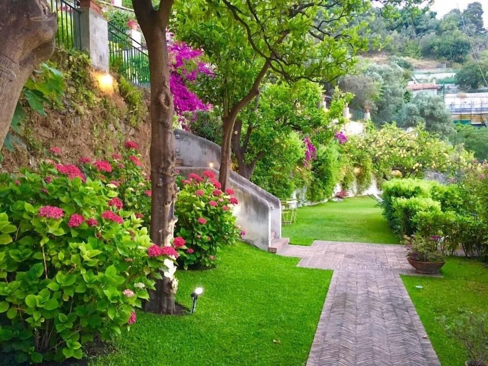 Фото Palazzo Suriano Amalfi Coast