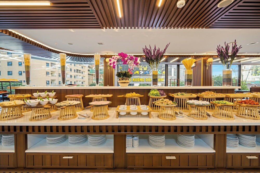 Фото Monalisa Luxury Hotel