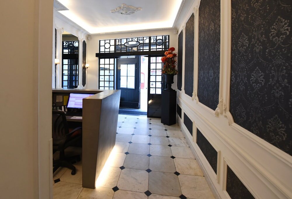 Фото Hotel du Theatre