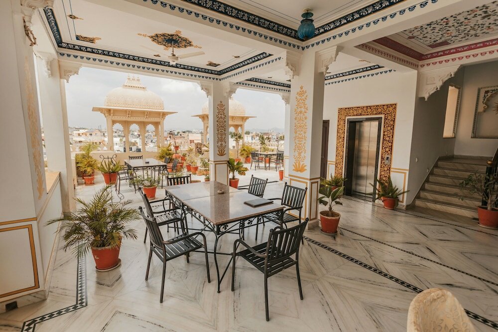 Фото Hotel Boheda Palace