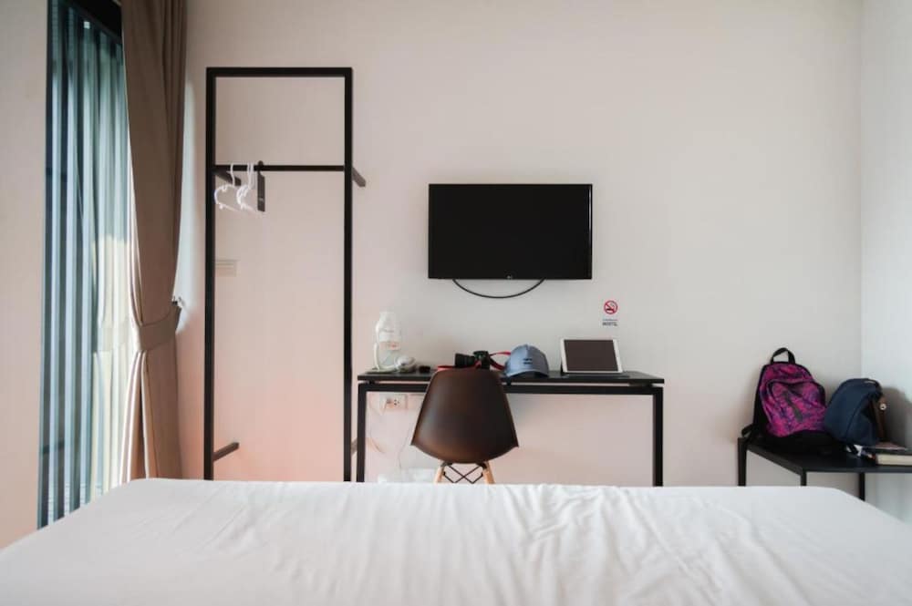 Фото The Common Hostel