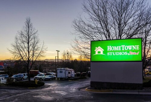 Гостиница HomeTowne Studios by Red Roof Denver - Thornton в Торнтоне