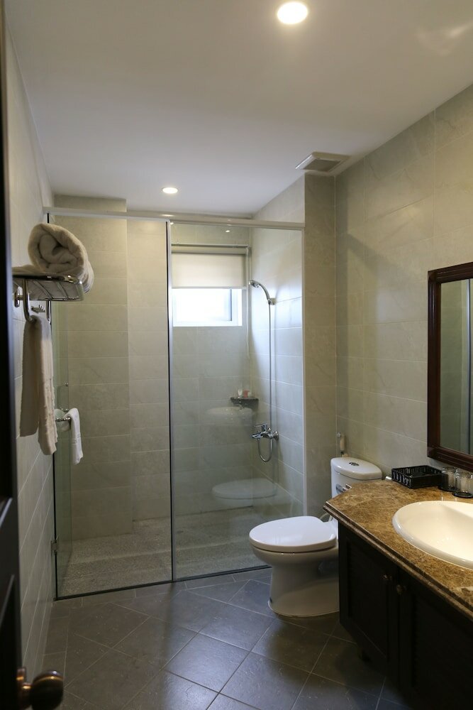 Фото Iris Dalat Hotel