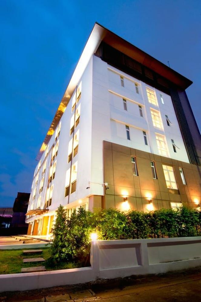 Hotel Krit Place, Bangkok, photo