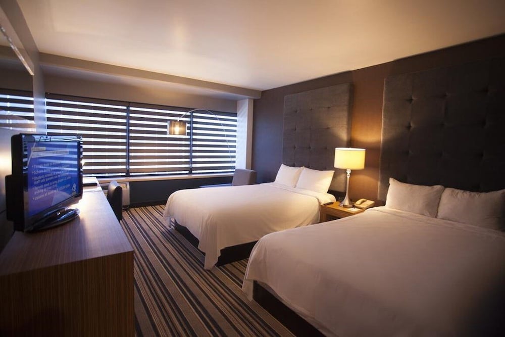 Фото Hotel Huntington Beach