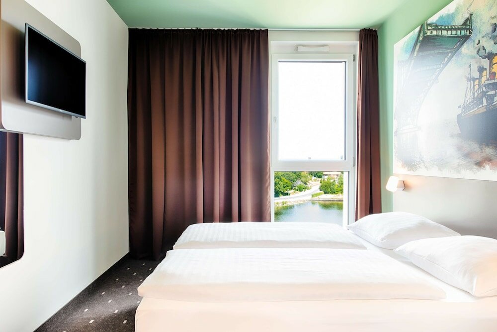 Фото B&b Hotel Wilhelmshaven