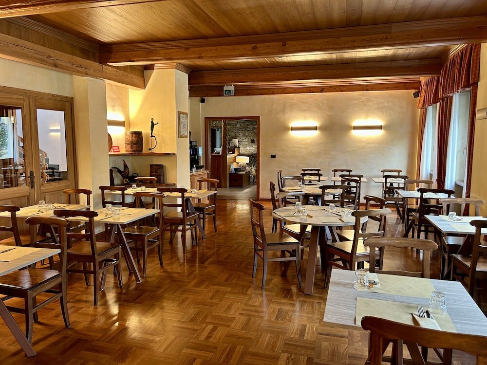 Фото Croux Hotel