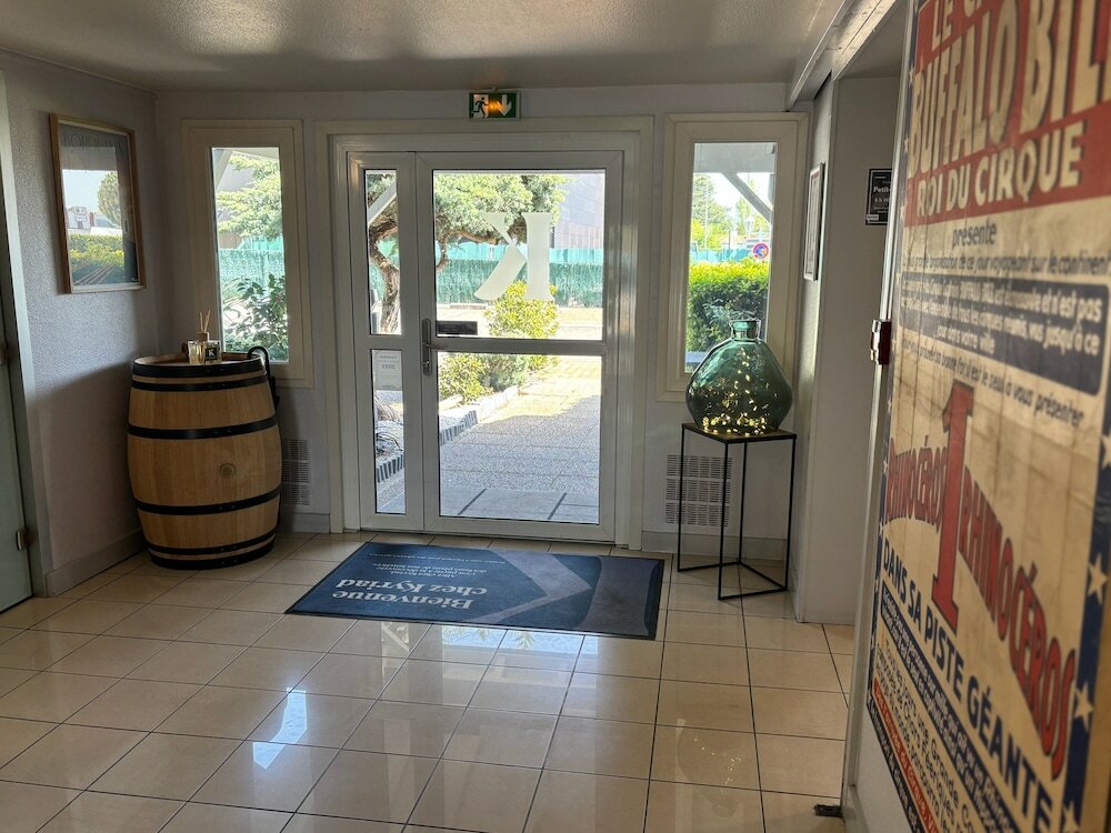 Фото Kyriad Bordeaux- Lormont