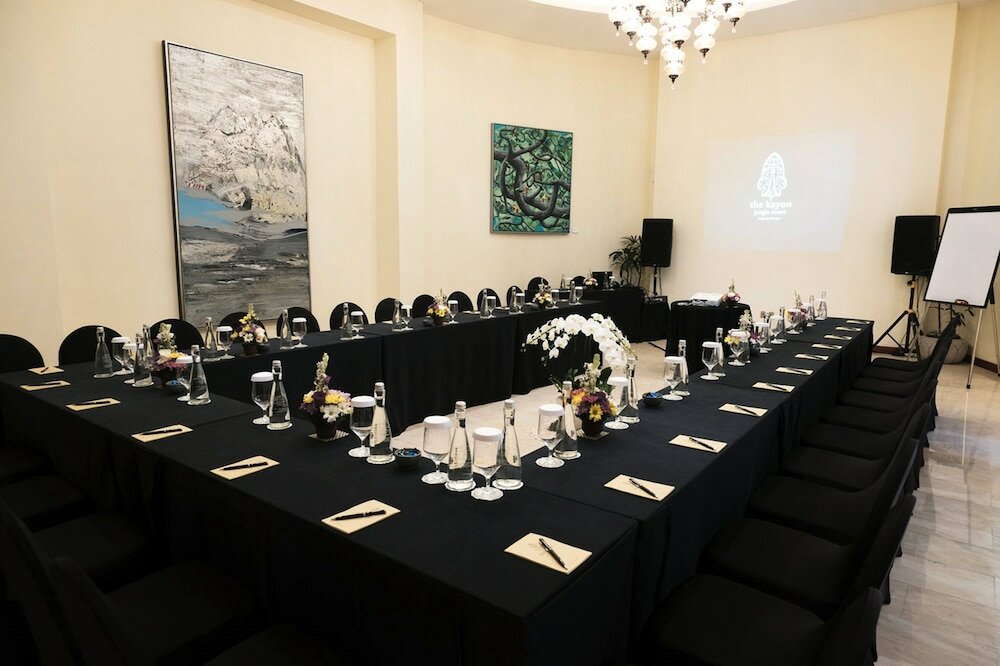 Фото The Kayon Jungle Resort