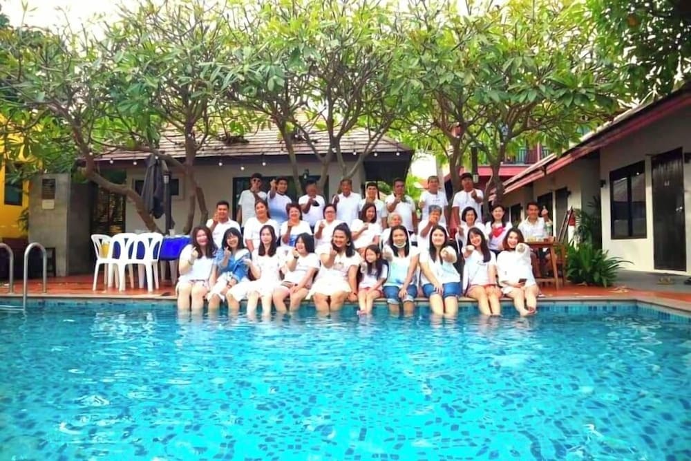 Фото Chidlom Resort