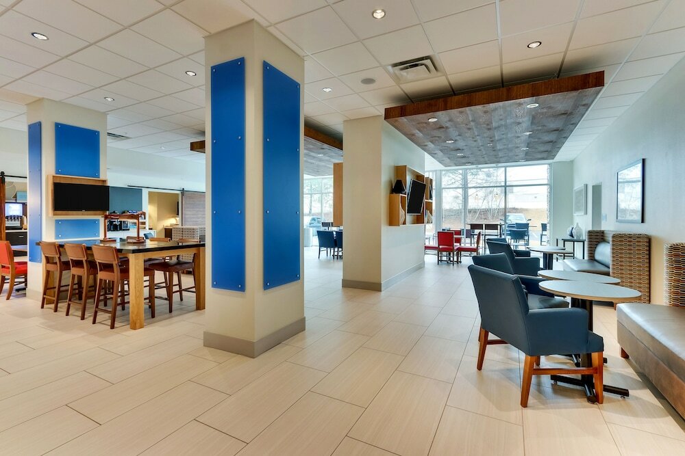 Фото Holiday Inn Express & Suites Dawsonville, an Ihg Hotel