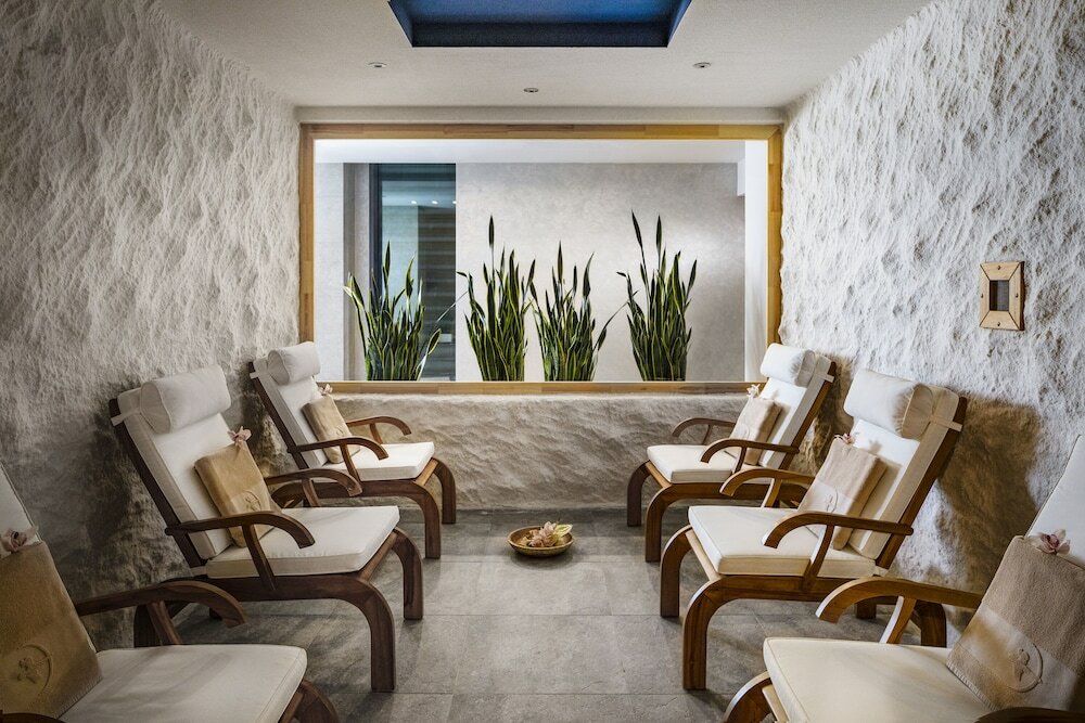 Фото Grand Hotel Millennium Sofia