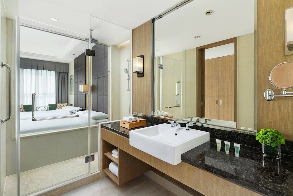 Фото Courtyard by Marriott Kunshan Hotel