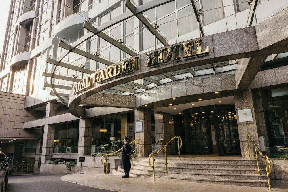Hotel Royal Garden Hotel, London, photo