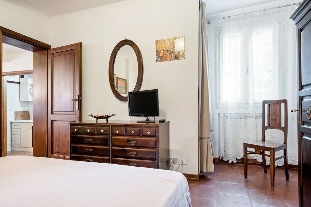 Фото Pratello centrale e funzionale Apartment