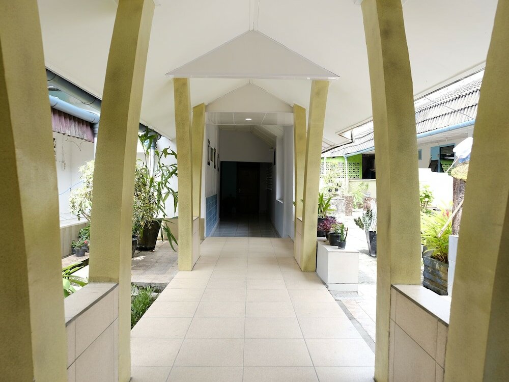 Фото Oyo 358 Hotel Martani