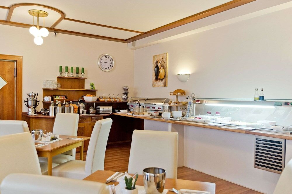 Фото Hotel Astor München