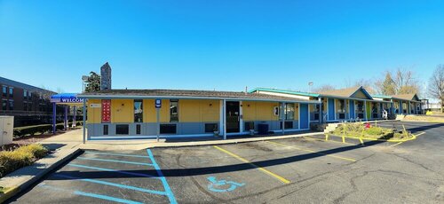 Гостиница Rodeway Inn Auburn Hills в Оберн Хиллс