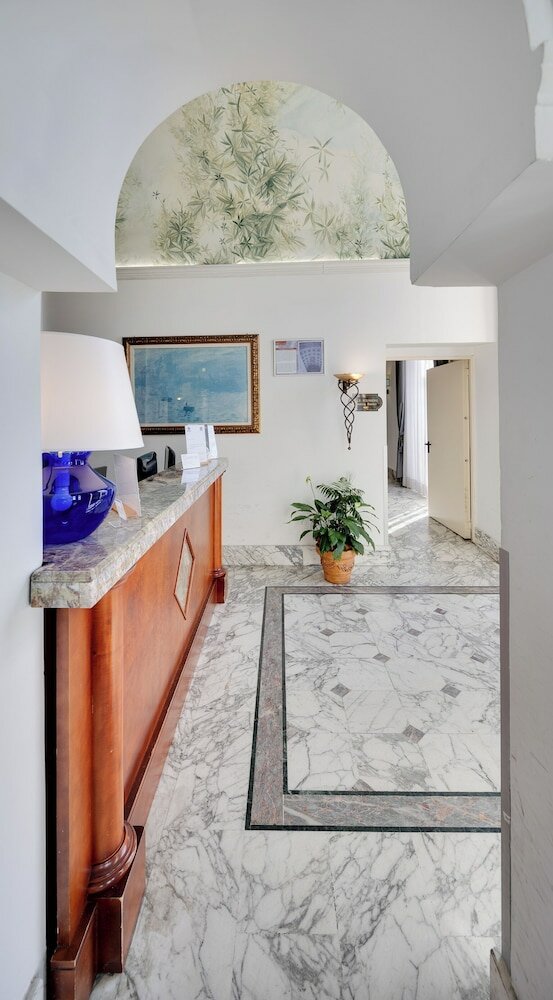 Фото Hotel de La Ville