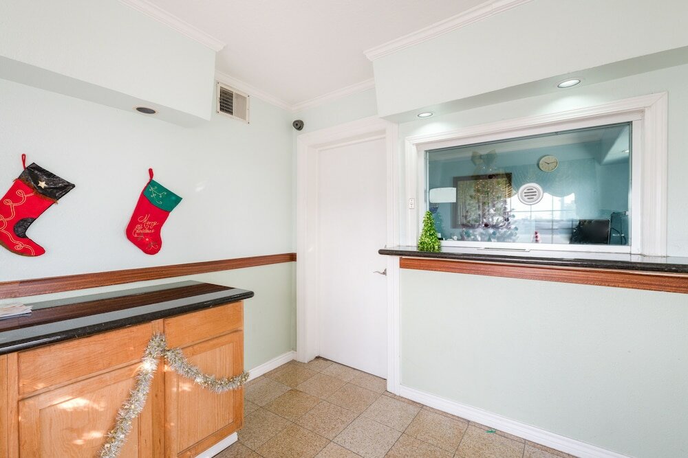 Фото Oyo Hotel Channelview I-10