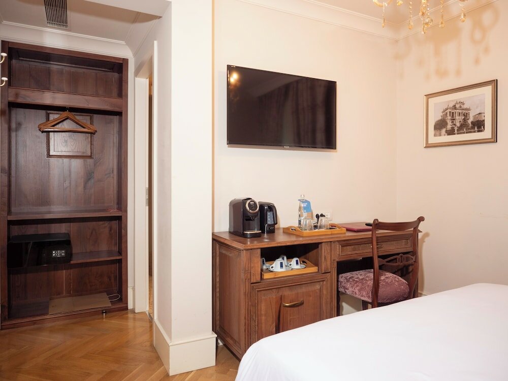 Фото Ebel Boutique Hotel