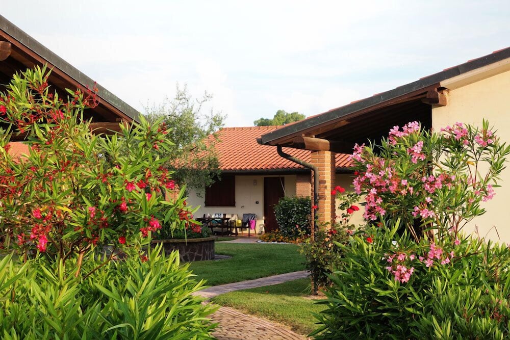 Фото Agriturismo gli Etruschi