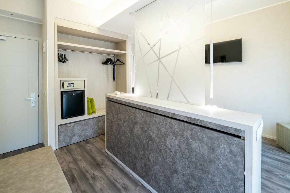 Фото Hotel Des Etrangers