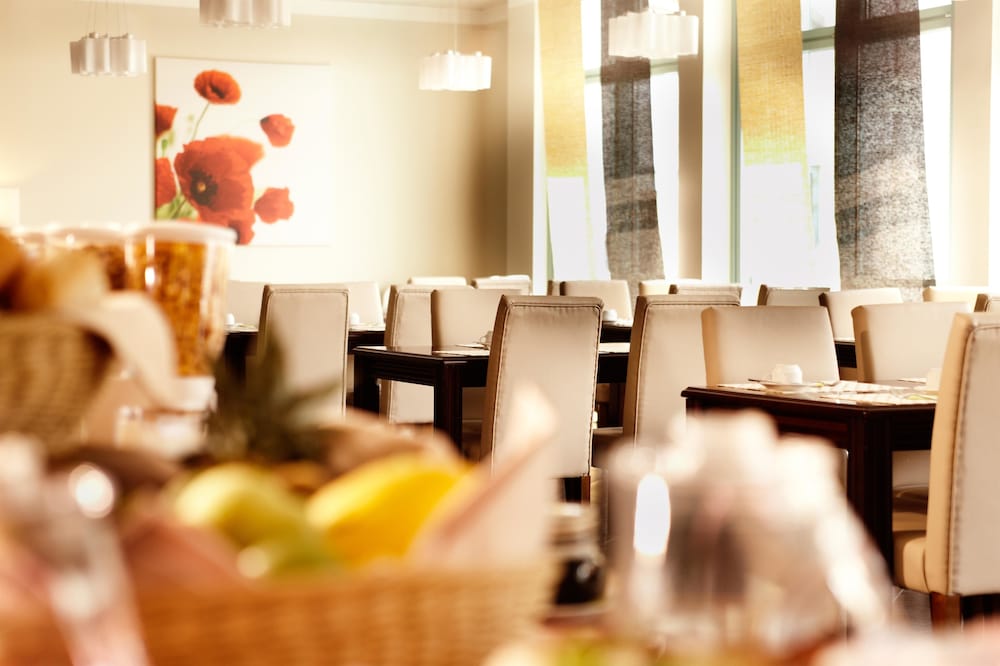 Фото Hotel Kiel by Golden Tulip