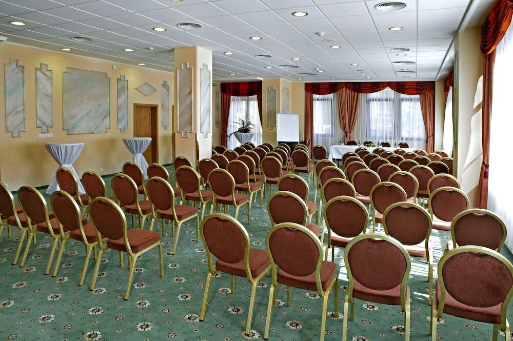 Фото Butterfly Health SPA Hotel