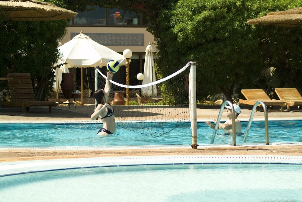 Фото Flamenco Beach and Resort