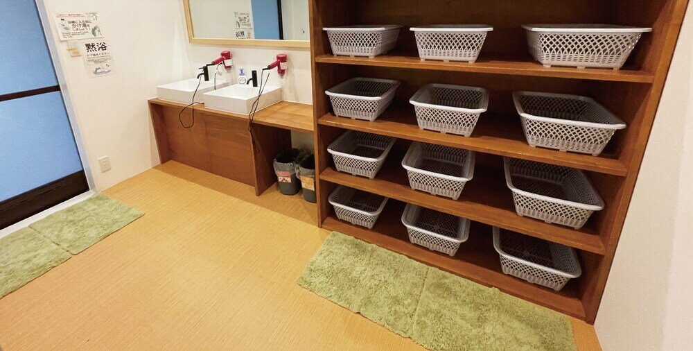 Фото J-Hoppers Lake Biwa Guesthouse